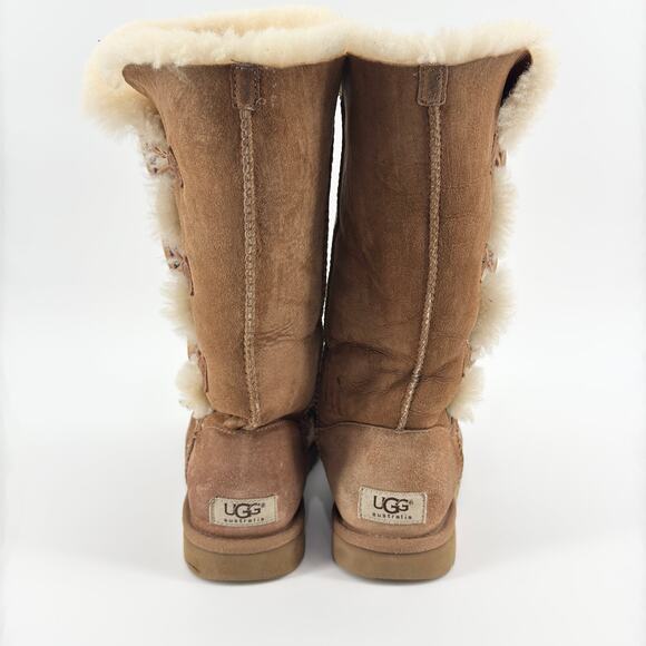 UGG Bailey Button Triplet II Boots Chestnut Suede Shearling Lined Womens Size 6 - Picture 10 of 12